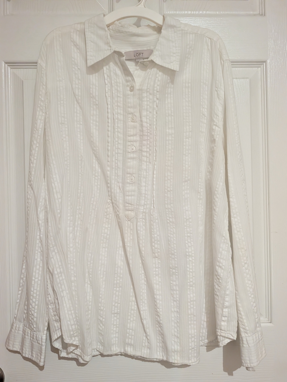 LOFT White Long-Sleeve Button Front Shirt